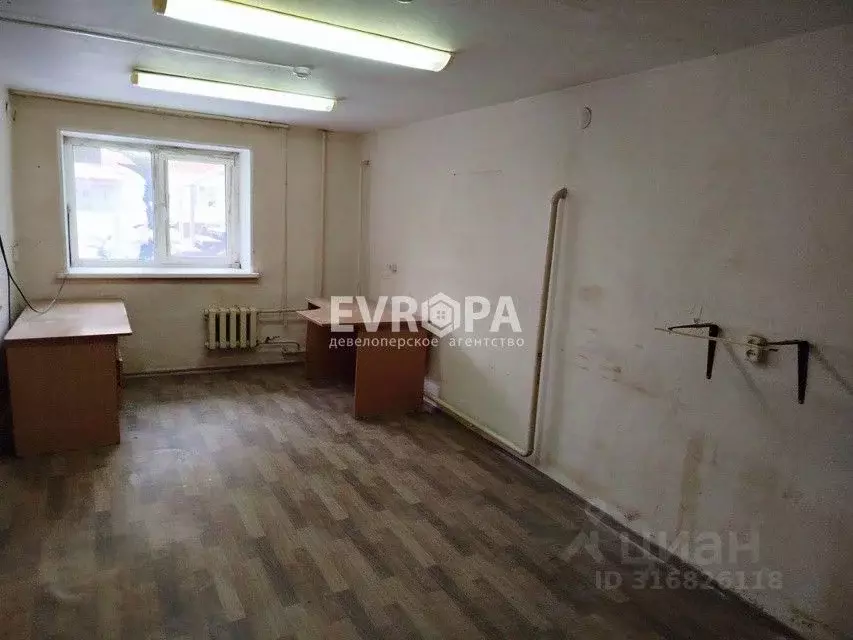 Помещение свободного назначения в Ульяновская область, Ульяновск пер. ... - Фото 0