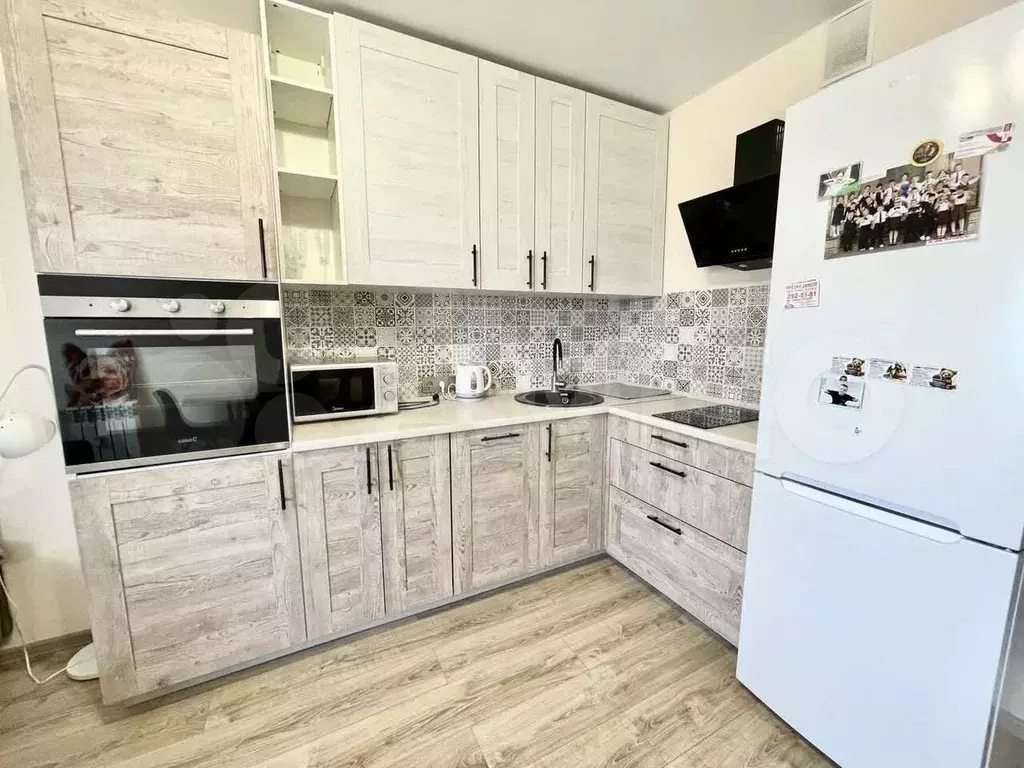 1-к. квартира, 40 м, 14/17 эт. - Фото 1