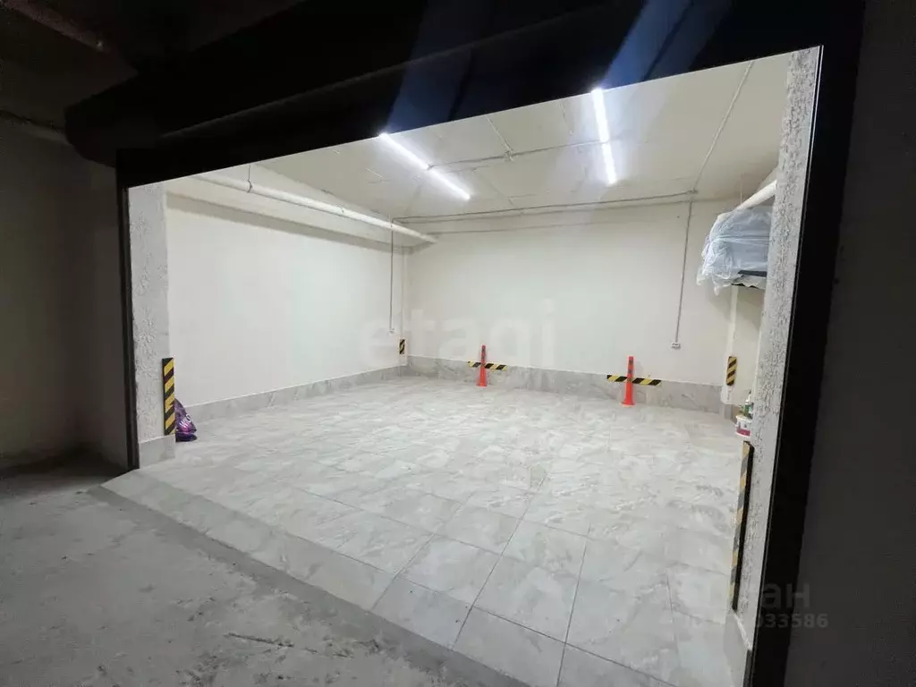 Гараж в Краснодарский край, Геленджик Крымская ул., 19к6 (30 м) - Фото 1