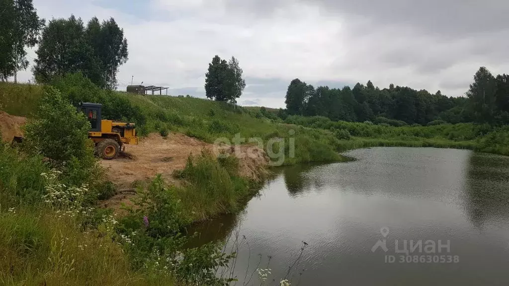 Участок в Брянская область, Жуковский муниципальный округ, д. Упрусы  ... - Фото 0