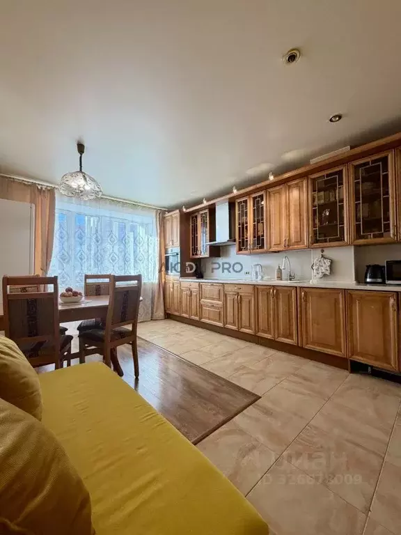 2-к кв. Кировская область, Киров ул. Казанская, 100 (71.6 м) - Фото 1