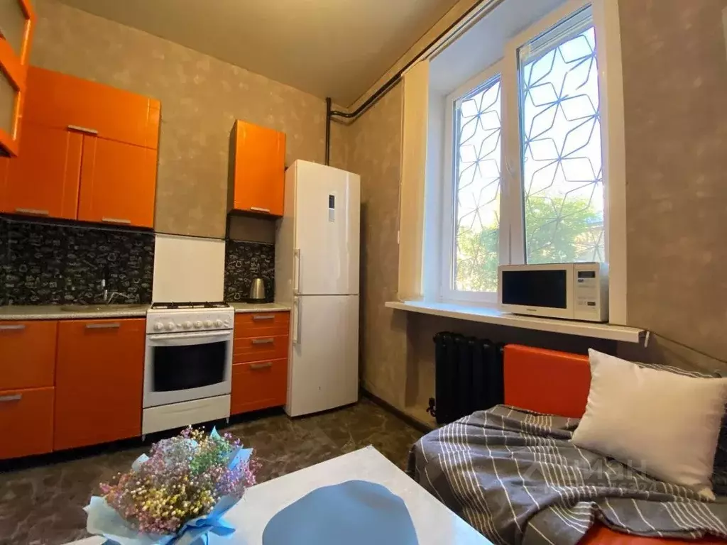 2-к кв. Самарская область, Новокуйбышевск ул. Суворова, 43 (54.3 м) - Фото 2