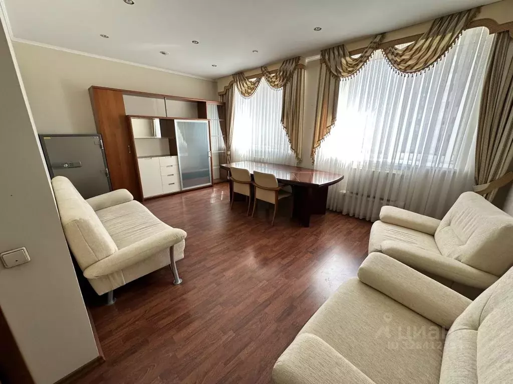 Офис в Самарская область, Тольятти ул. Маршала Жукова, 35 (100 м) - Фото 2