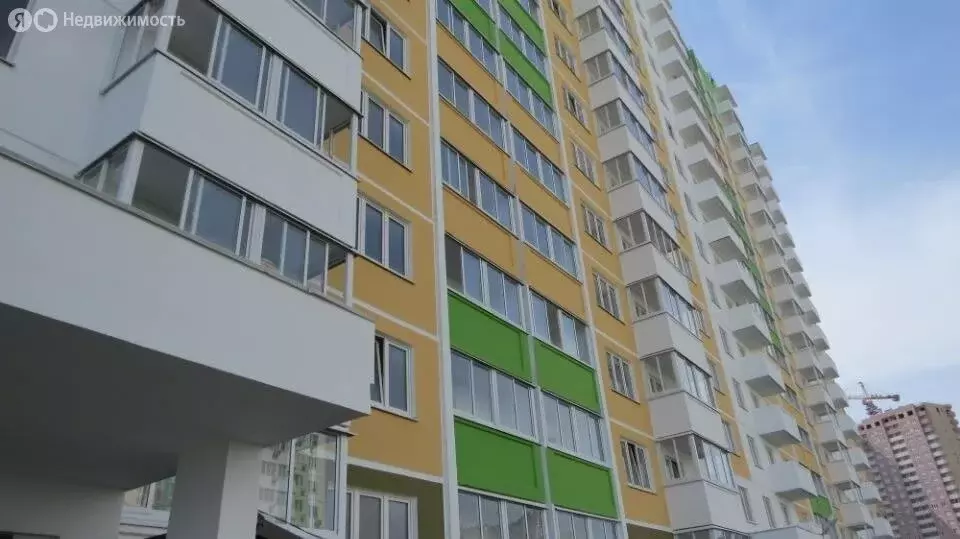 3-комнатная квартира: Краснодар, проспект имени писателя Знаменского, ... - Фото 1