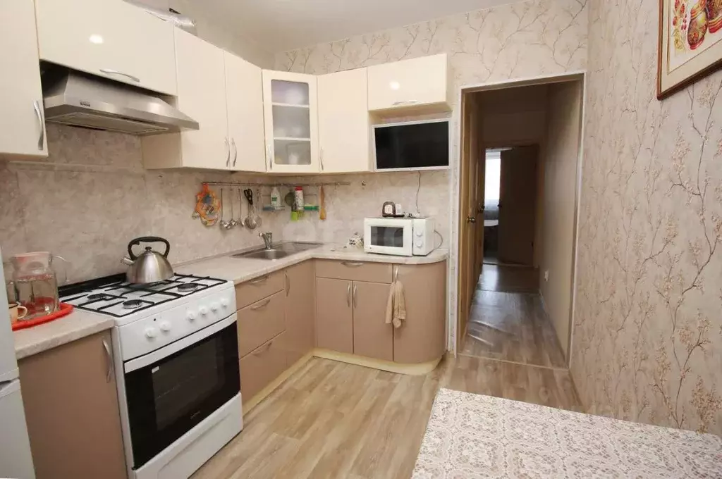 3-к кв. Вологодская область, Шексна рп ул. Молодежная, 8 (61.1 м) - Фото 1