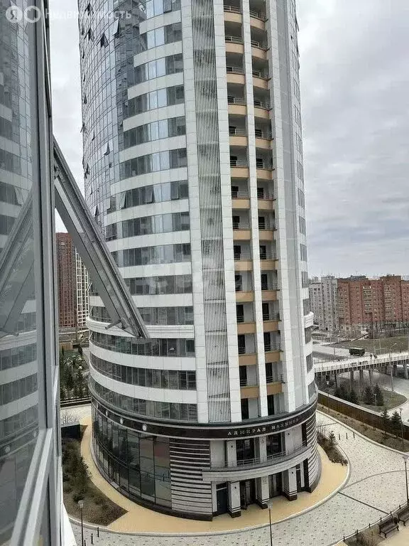 1-комнатная квартира: Новосибирск, улица Сибревкома, 9 (74.6 м) - Фото 1