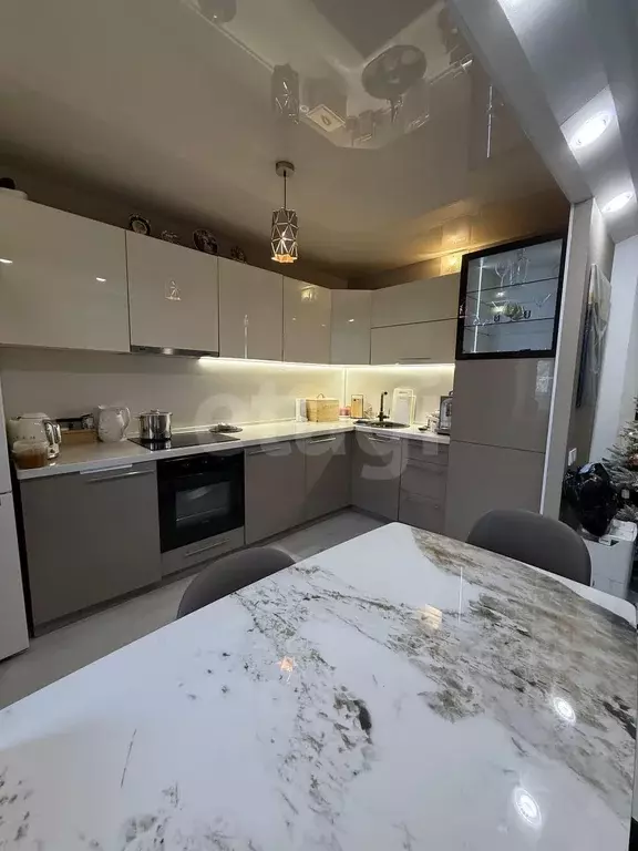 Квартира, 4 комнаты, 92.8 м - Фото 1