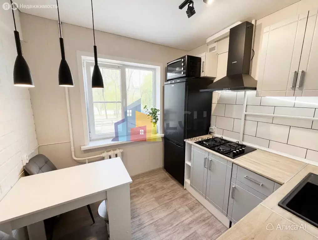 2-комнатная квартира: Тула, улица Седова, 43 (45 м) - Фото 2