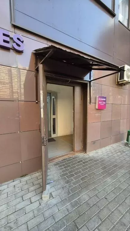 Помещение свободного назначения в Московская область, Реутов Юбилейный ... - Фото 0