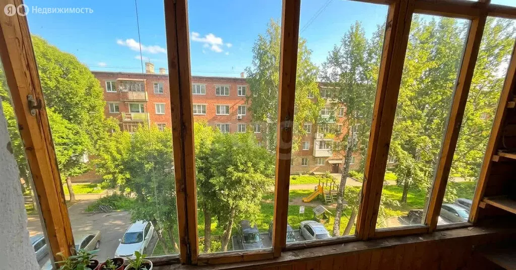 3-комнатная квартира: Пермь, улица Добролюбова, 18 (59.2 м) - Фото 1