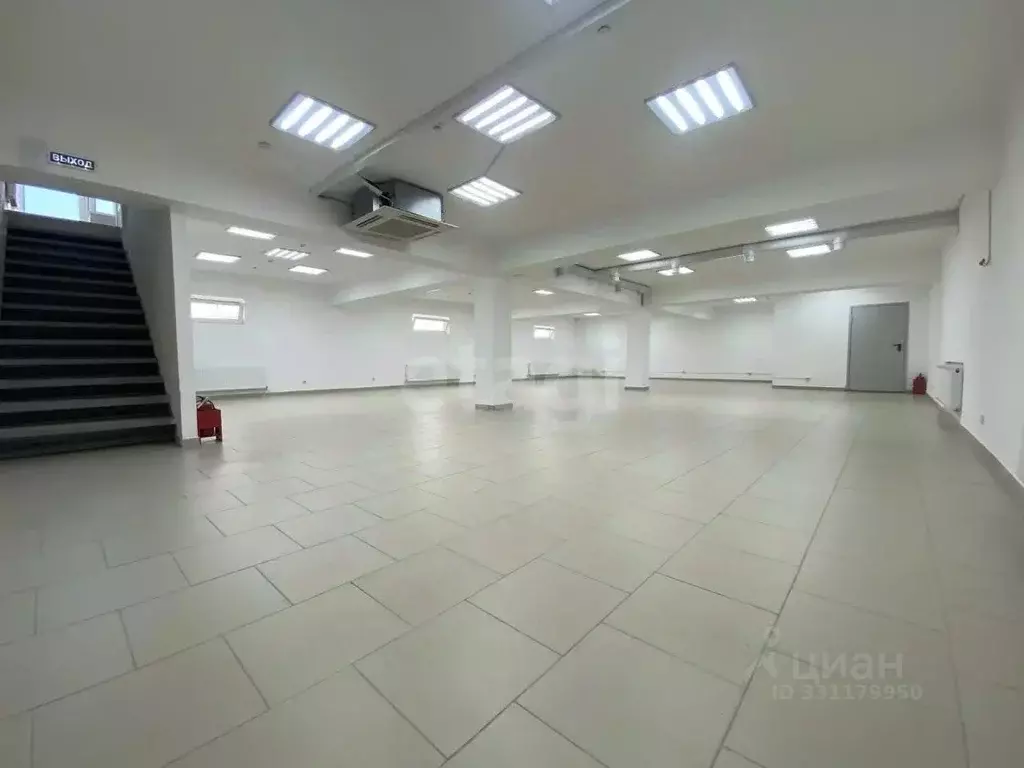 Помещение свободного назначения в Ставропольский край, Ставрополь ГСК ... - Фото 1
