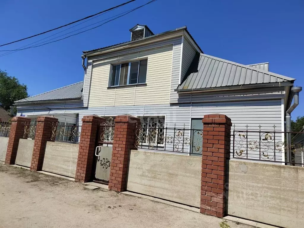 Дом в Амурская область, Свободный Дорожный пер., 33 (109 м) - Фото 1