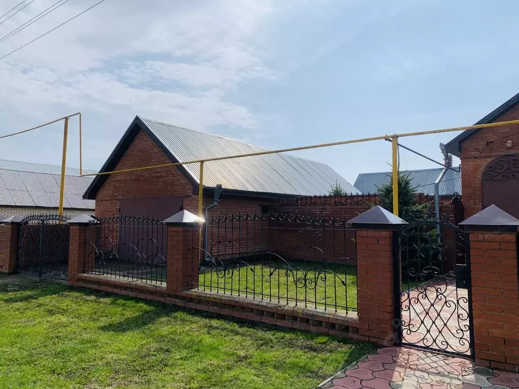 Дом в Самарская область, Ставропольский район, с. Выселки Октябрьская ... - Фото 2