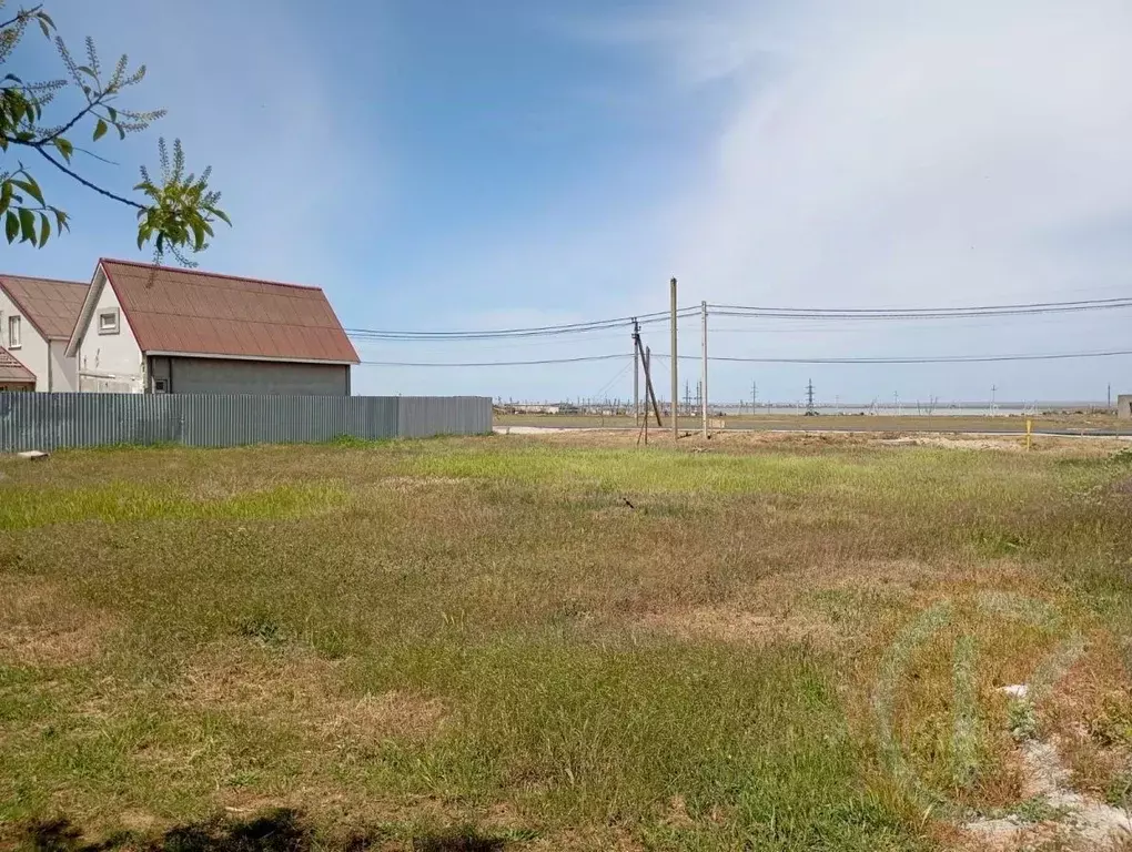 Участок в Крым, Сакский район, с. Штормовое ул. Ленина, 47 (10.0 сот.) - Фото 2