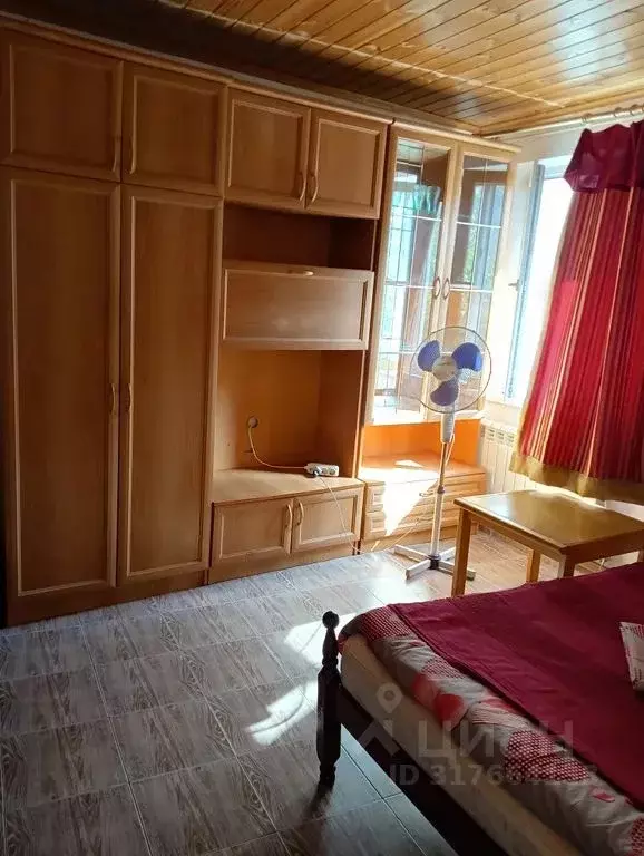 Комната Краснодарский край, Сочи Светлана мкр, ул. Джигитская, 6 - Фото 1
