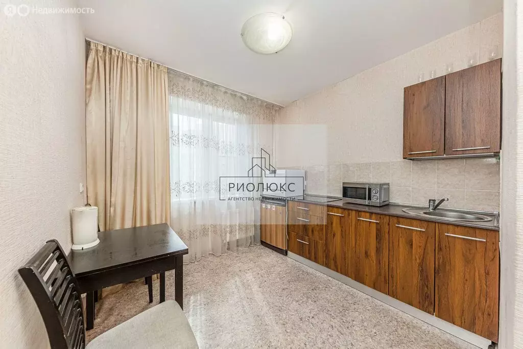 1-комнатная квартира: Челябинск, улица Академика Королёва, 35А (40 м) - Фото 0