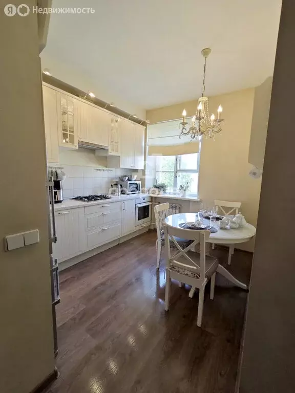 3-комнатная квартира: Екатеринбург, улица Краснофлотцев, 61 (75 м) - Фото 1