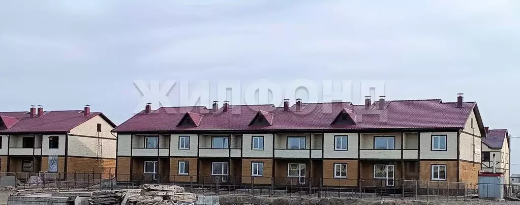 Таунхаус в Хакасия, Усть-Абаканский район, с. Калинино ул. Эрмитажная ... - Фото 1