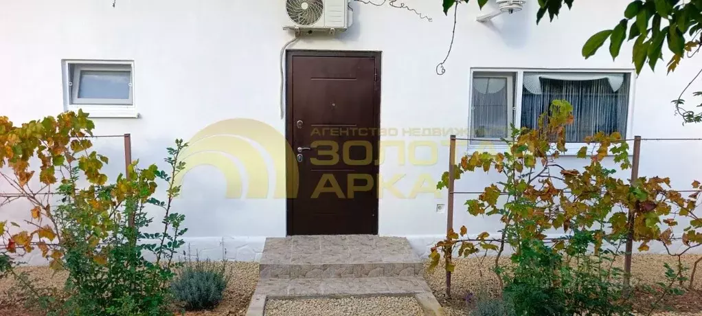 Дом в Краснодарский край, Крымский район, Варениковская ст-ца ул. 8 ... - Фото 2