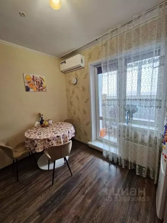 2-к кв. Алтайский край, Барнаул Балтийская ул., 105 (53.2 м) - Фото 1