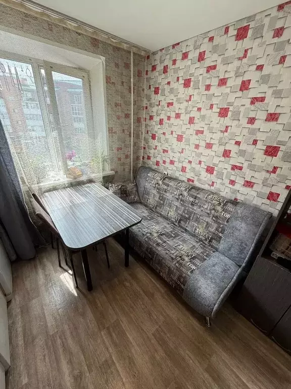 2-к. квартира, 51 м, 4/9 эт. - Фото 1