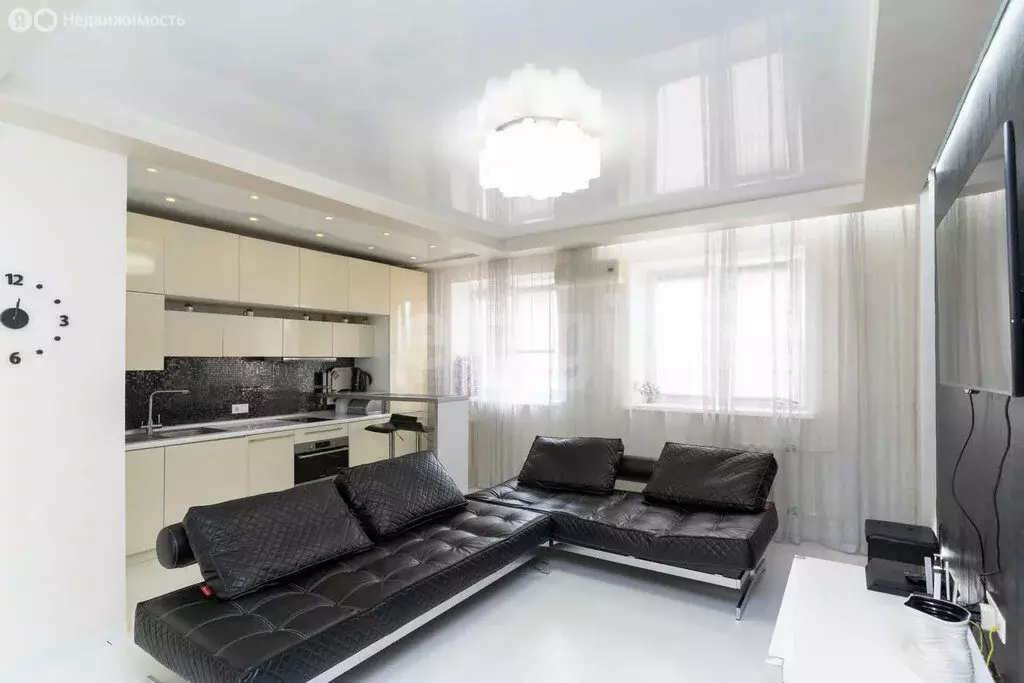 1-комнатная квартира: Тюмень, улица Станислава Карнацевича, 6 (49 м) - Фото 0