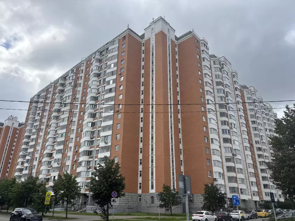 3-к кв. Московская область, Лобня ул. Физкультурная, 4 (81.5 м) - Фото 1