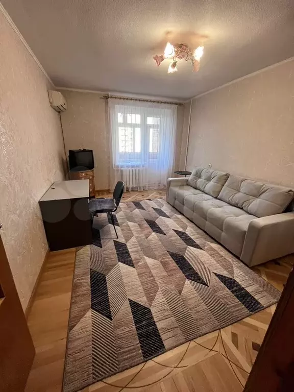 1-к. квартира, 37 м, 10/12 эт. - Фото 0