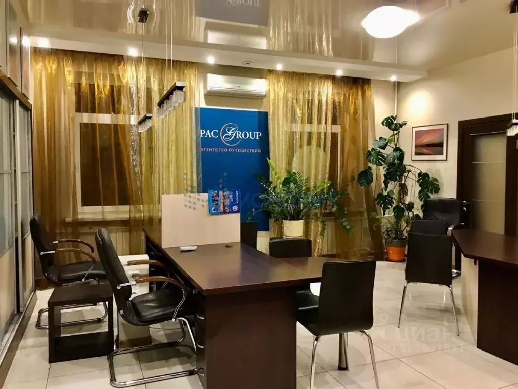 Офис в Нижегородская область, Нижний Новгород Варварская ул. (70 м) - Фото 1