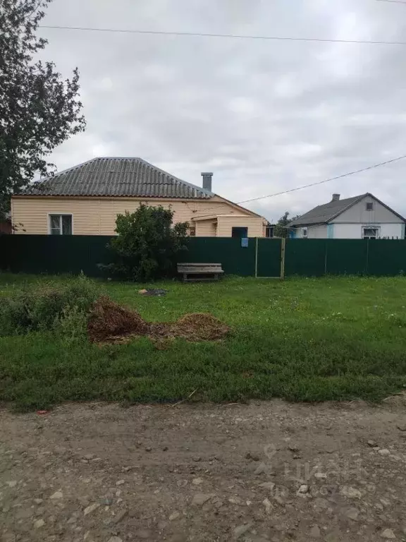 Дом в Воронежская область, Каширский район, Дзержинское с/пос, пос. ... - Фото 1