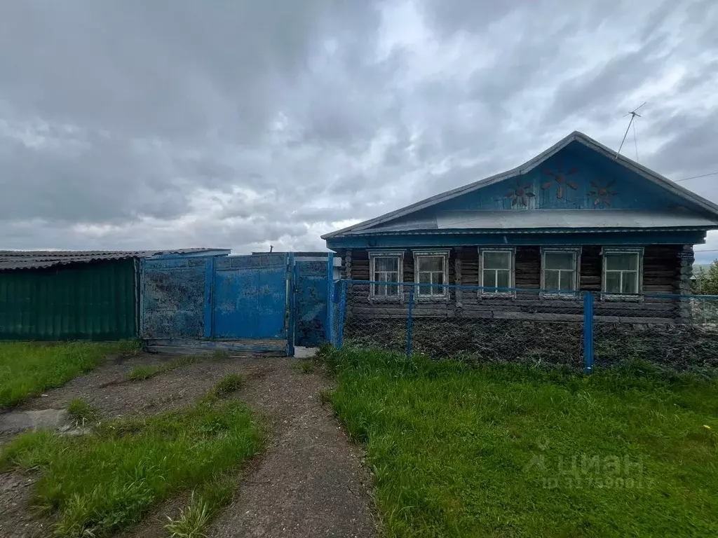 Дом в Башкортостан, Мечетлинский район, с. Большеустьикинское ... - Фото 0