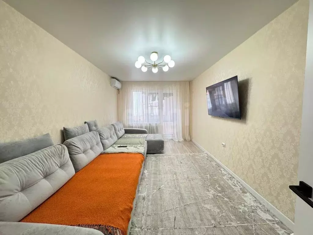 3-к кв. Калмыкия, Элиста 8-й мкр, 52 (69.1 м) - Фото 0