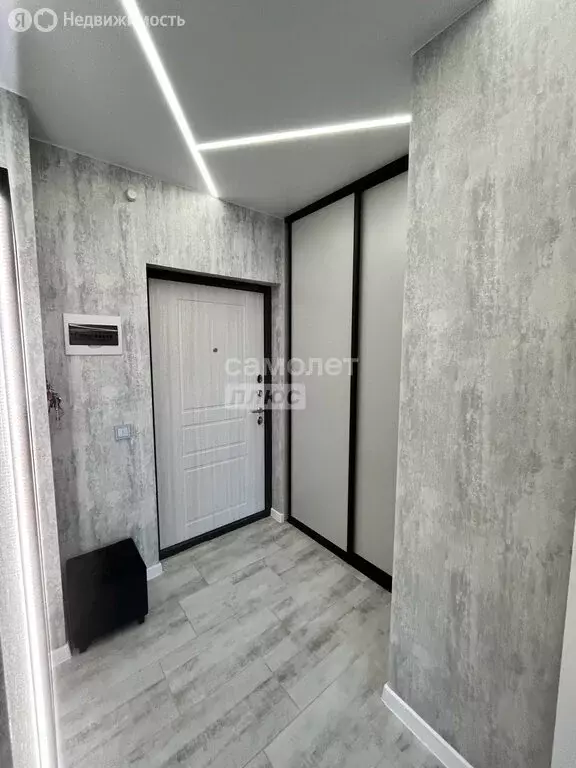 2-комнатная квартира: Первомайский, улица Строителя Николая Шишкина, ... - Фото 2