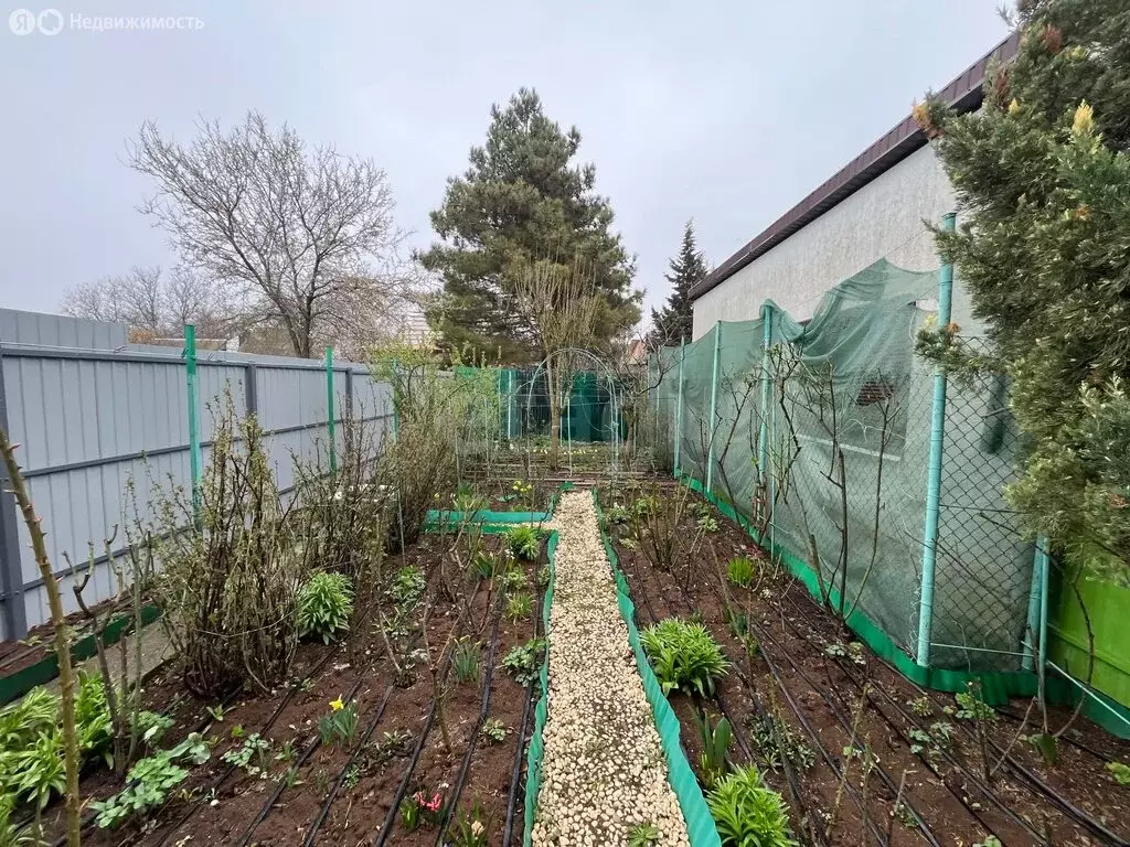 Дом в Саки, Заречная улица (69.2 м) - Фото 1