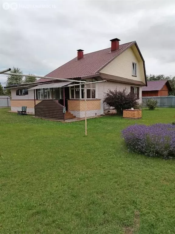 Дом в Тверская область, Старицкий муниципальный округ, деревня ... - Фото 1
