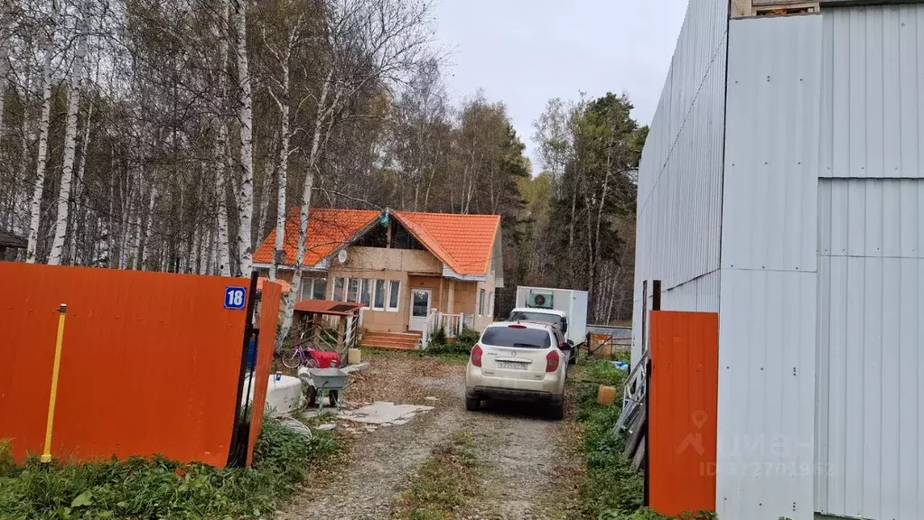 Дом в Свердловская область, Верхнее Дуброво пгт ул. Светлая, 18 (137 ... - Фото 1