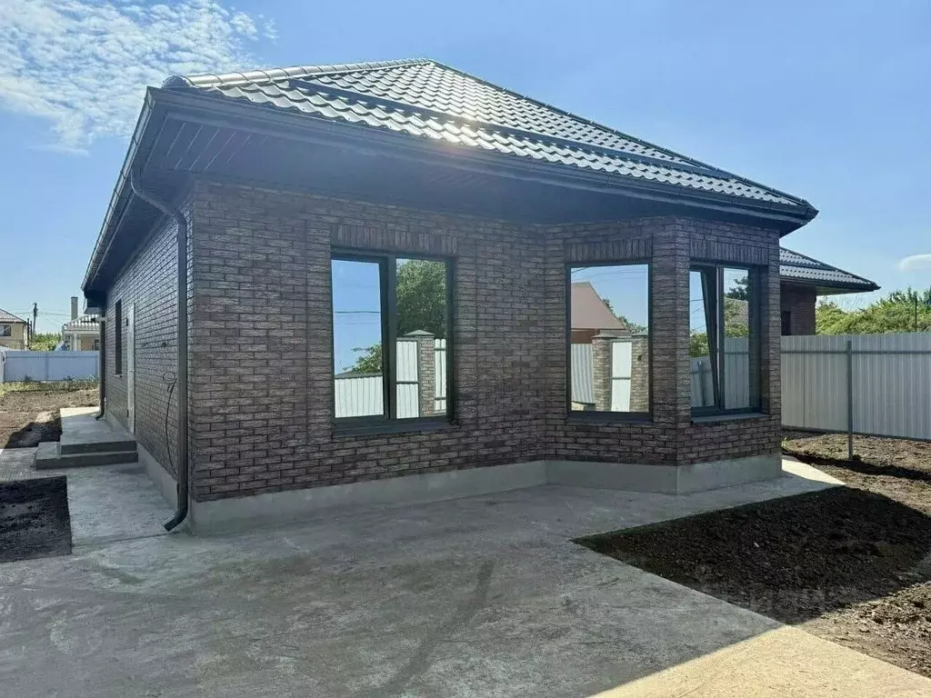 Дом в Краснодарский край, Краснодар пос. Березовый, ш. Ейское (110 м) - Фото 1