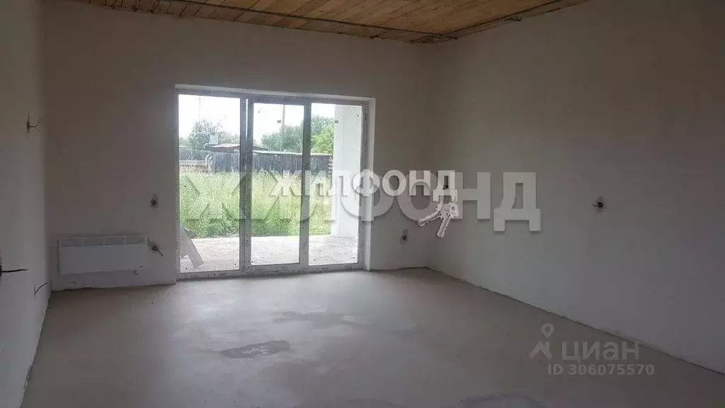 Дом в Хакасия, Алтайский район, с. Подсинее ул. Федуловой (100 м) - Фото 2