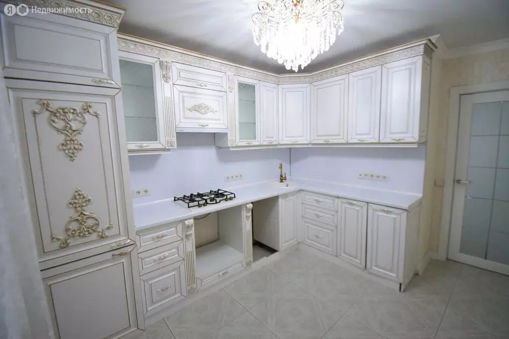 3-комнатная квартира: Туймазы, улица Комарова, 43 (74 м) - Фото 2
