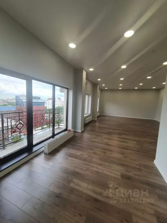 Офис в Челябинская область, Челябинск Лесопарковая ул., 8 (75 м) - Фото 0