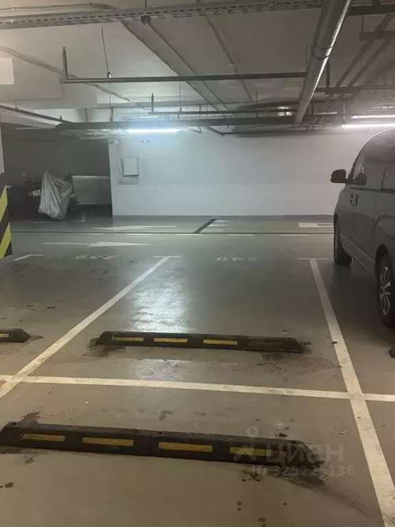 Гараж в Москва Карамышевская наб., 2А (13 м) - Фото 1