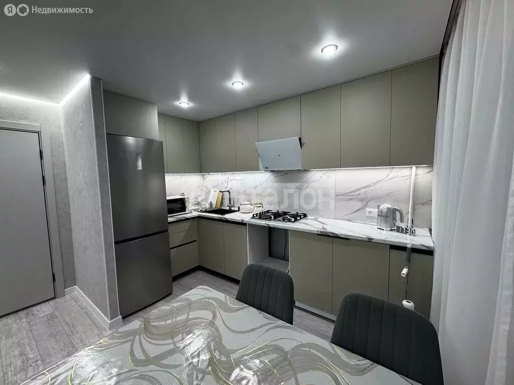 2-комнатная квартира: Волжский, улица Пушкина, 102 (43.5 м) - Фото 1