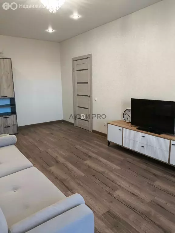 2-комнатная квартира: Уфа, улица Лётчиков, 1/8 (56.7 м) - Фото 2