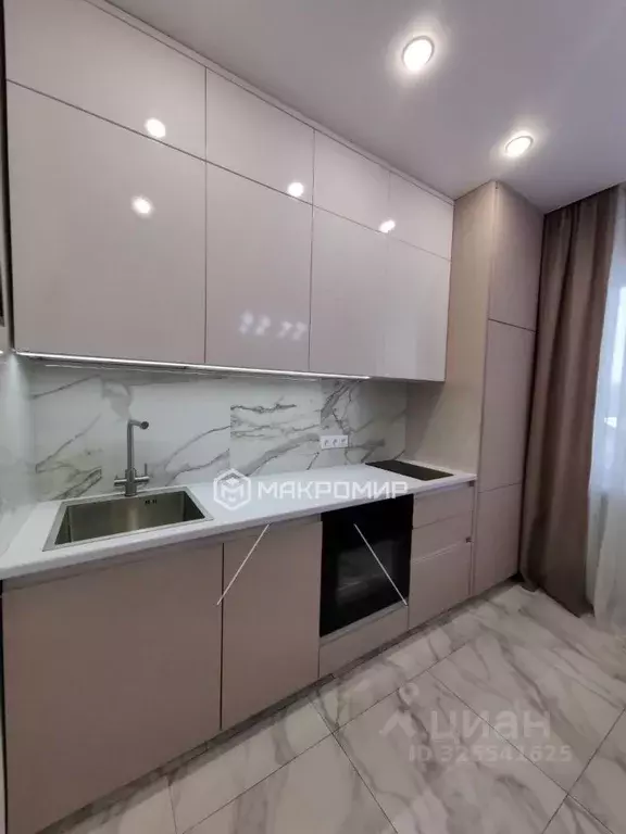 2-к кв. Архангельская область, Архангельск ул. Павла Усова, 19к1 (52.0 ... - Фото 2