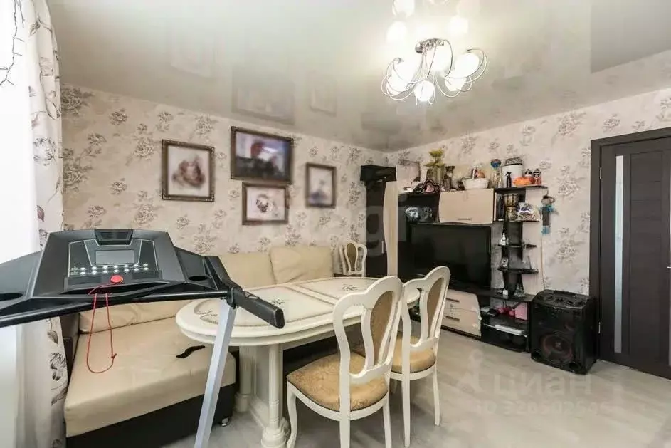 3-к кв. Тюменская область, Тюмень проезд Ямбургский, 3 (95.0 м) - Фото 2