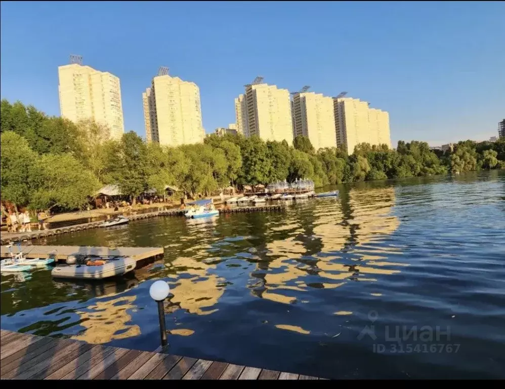 2-к кв. Воронежская область, Воронеж ул. Переверткина, 1/6 (63.0 м) - Фото 1