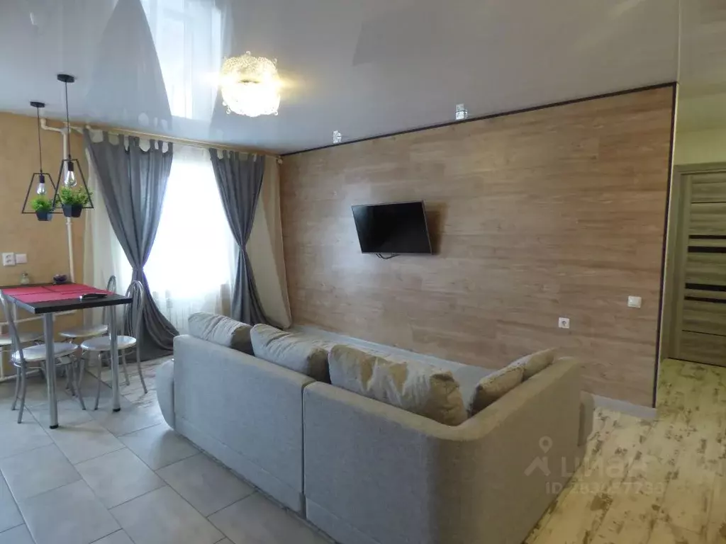 3-к кв. Липецкая область, Липецк ул. Космонавтов, 8 (64.0 м) - Фото 1