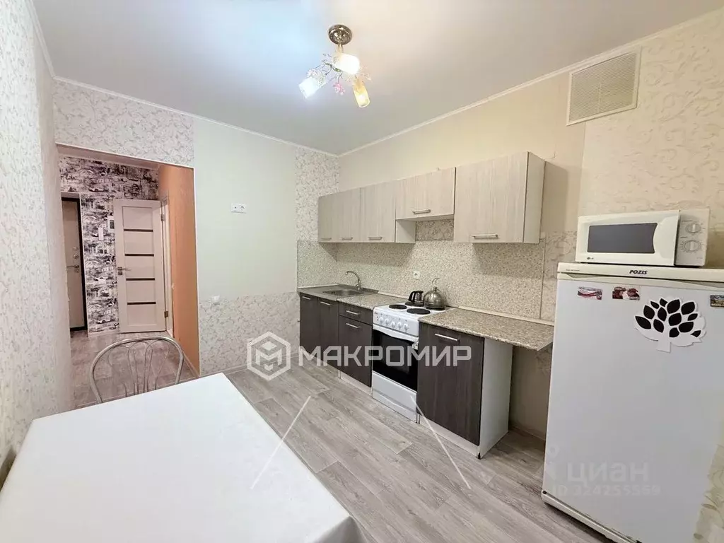 1-к кв. Татарстан, Казань ул. Азата Аббасова, 8 (33.0 м) - Фото 2