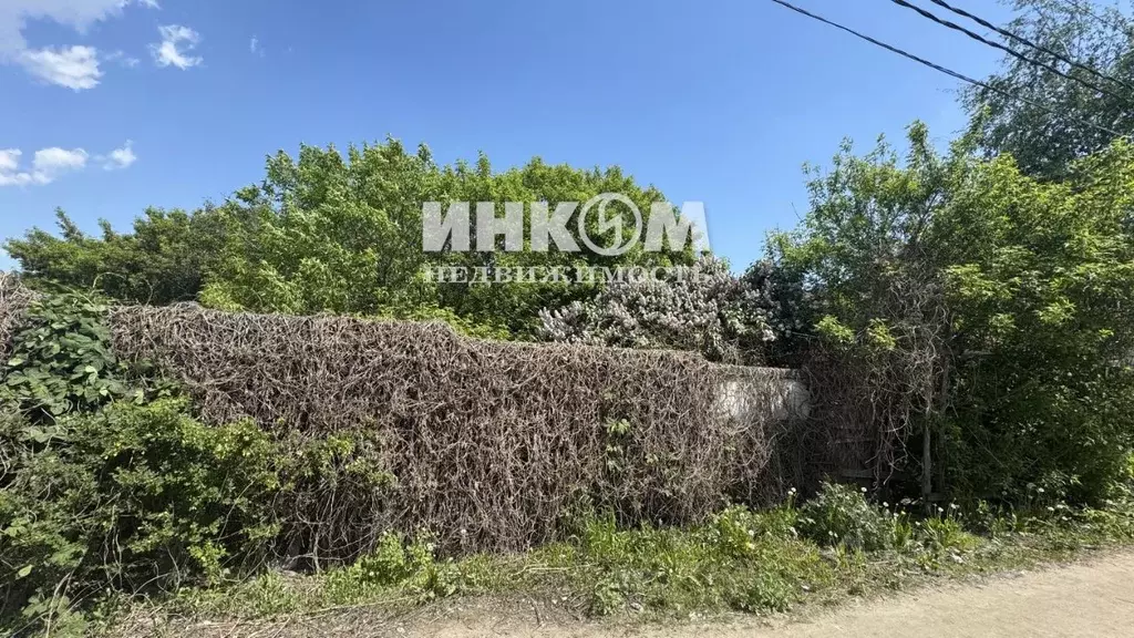 Участок в Московская область, Люберцы городской округ, д. Островцы ул. ... - Фото 1