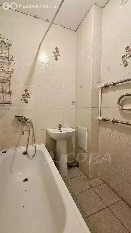 3-комнатная квартира: Тюмень, улица Василия Гольцова, 2к3 (74.5 м) - Фото 0